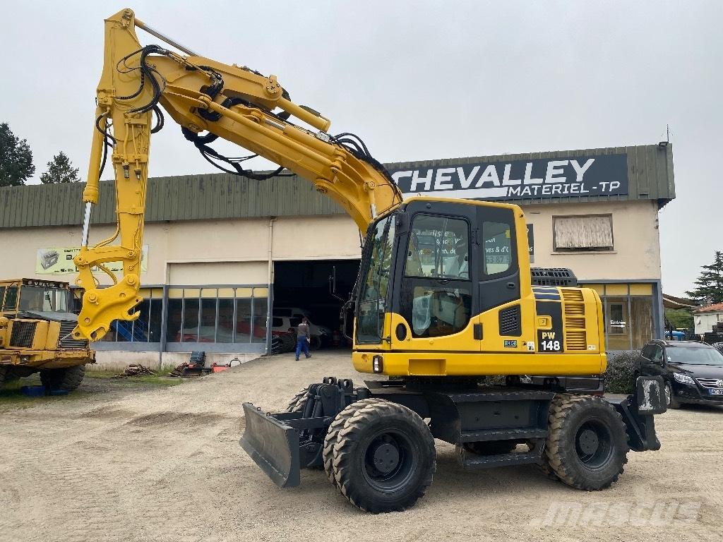 Komatsu PW 148-8 轮式挖掘机