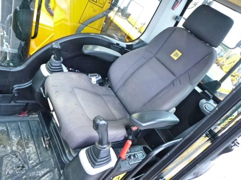 JCB JS 145 LC 履带挖掘机