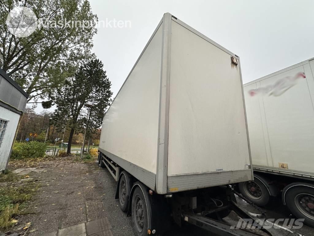 Närko Skåpsläp 厢式拖车