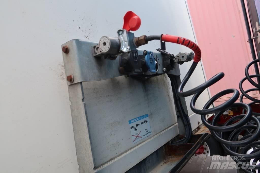 Spier SGL 290 半挂厢式车
