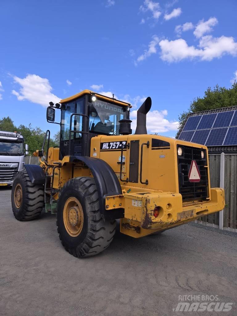Hyundai HL 757-7 轮式装载机