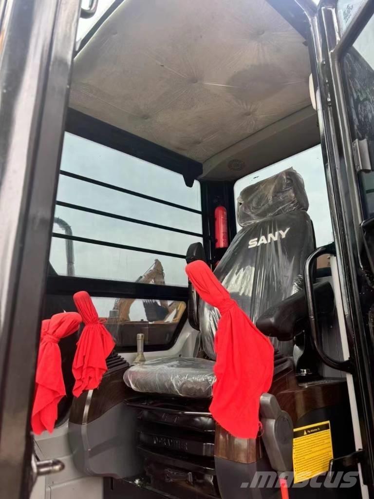 Sany SY75C 中型挖掘机