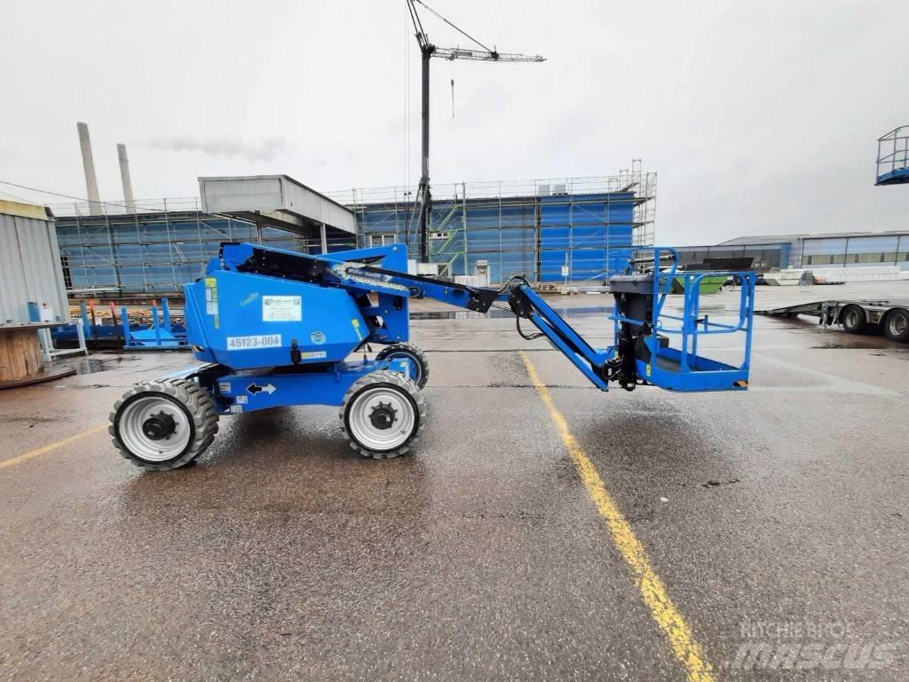 JLG H 340 AJ 曲臂高空工作平台