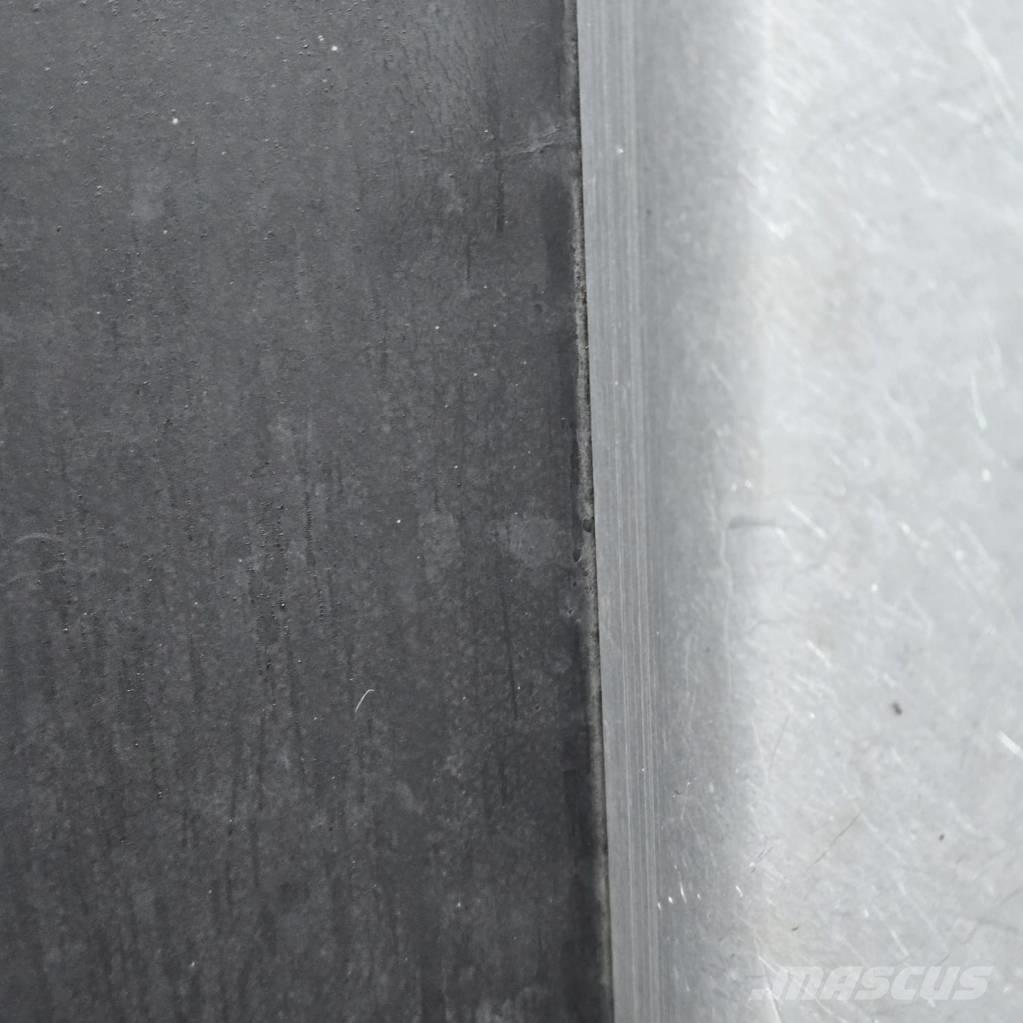 Kässbohrer PB 600 铲雪车