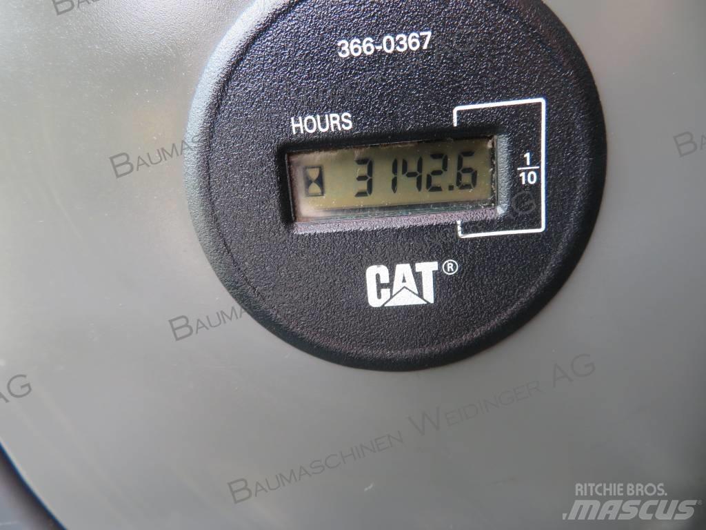 CAT 311 F LRR 履带挖掘机