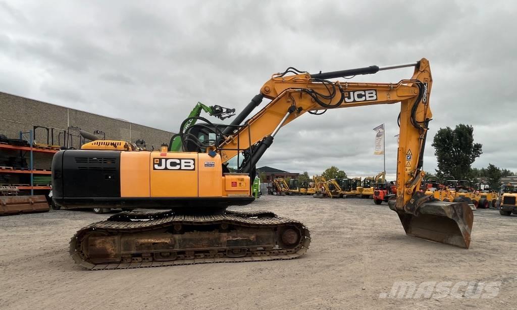 JCB JS 220 履带挖掘机