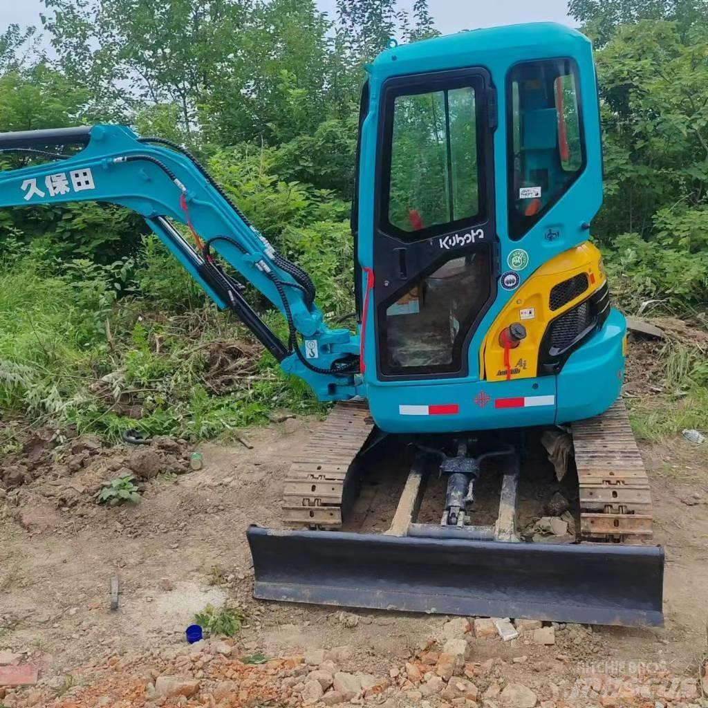 Kubota KX 135 履带挖掘机