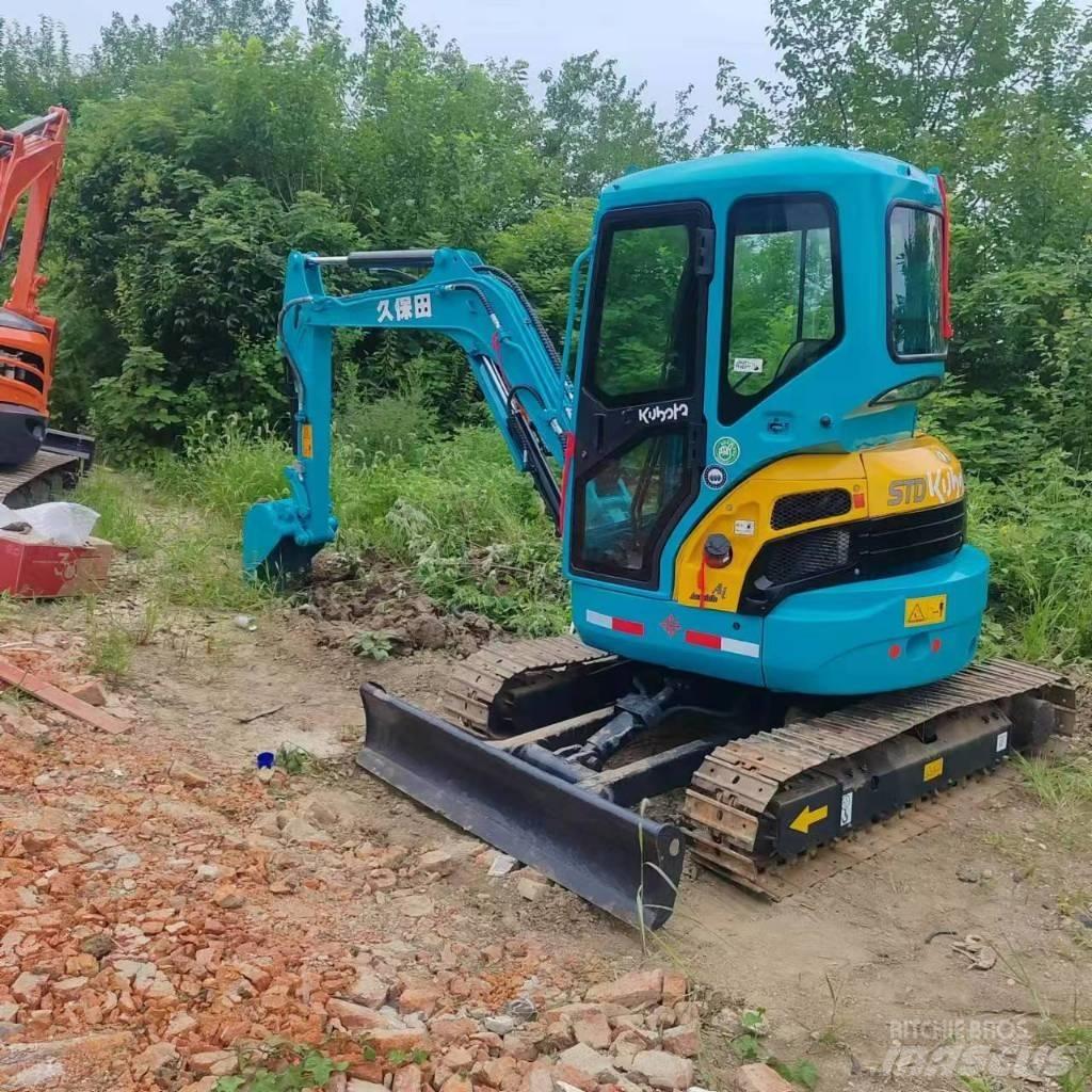 Kubota KX 135 履带挖掘机