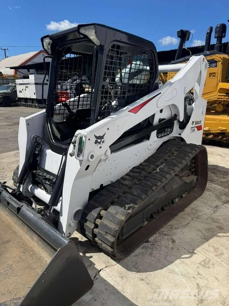 Bobcat T 740 滑移装载机