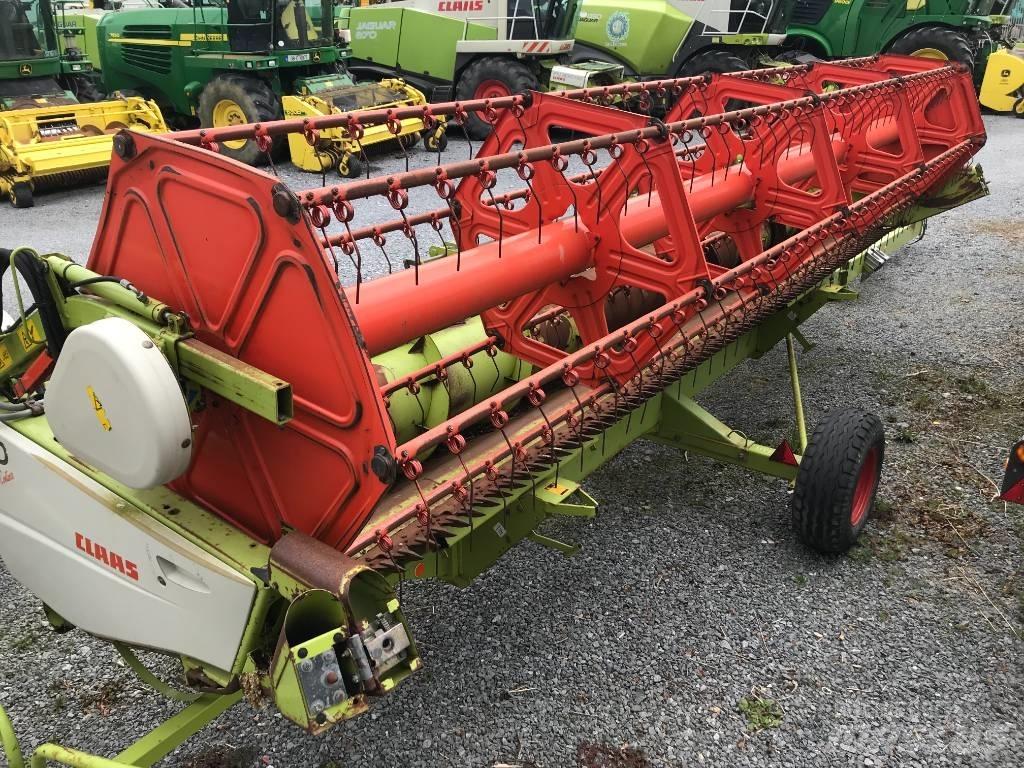 CLAAS Tucano 440 联合收割机