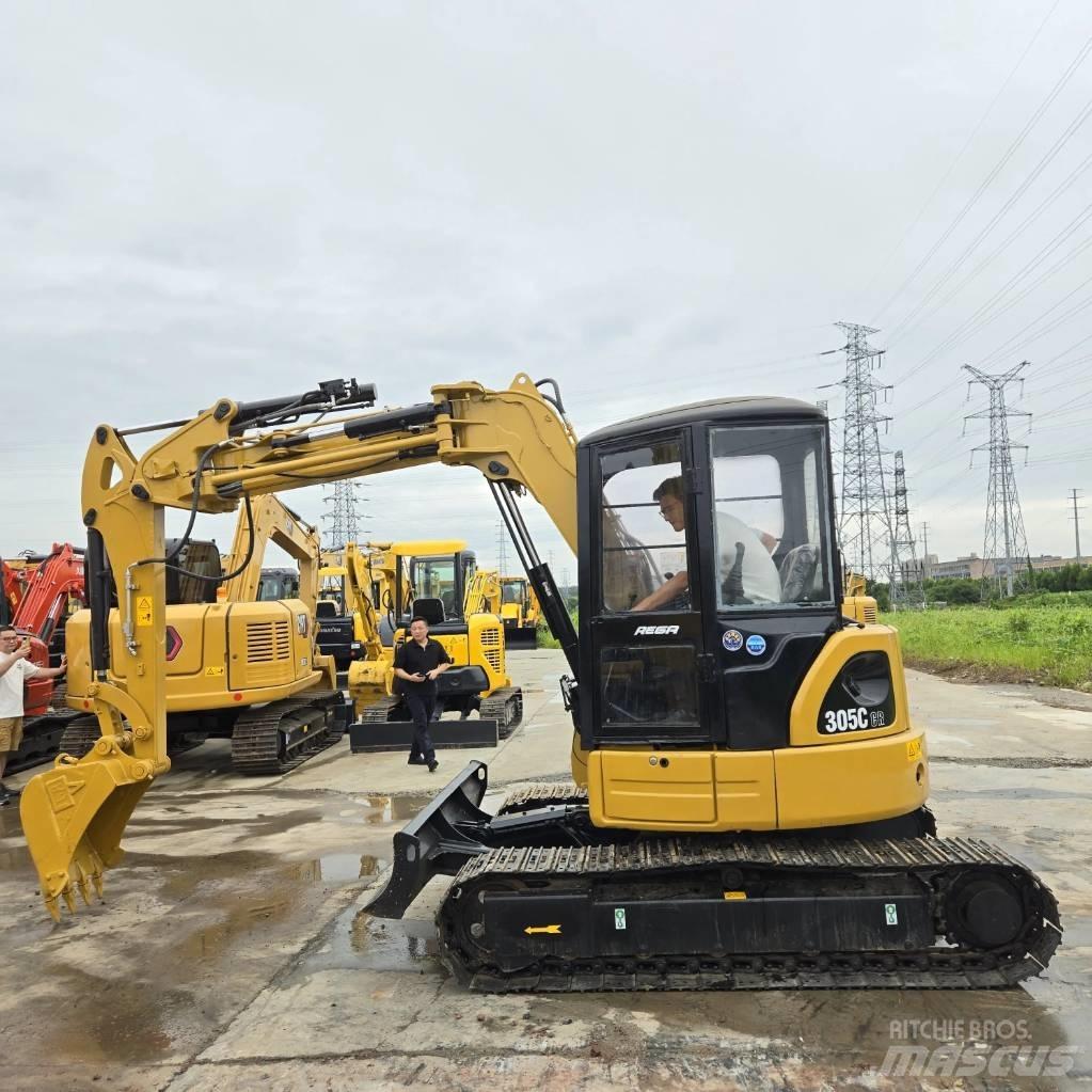 CAT 305 C CR 小型挖掘机
