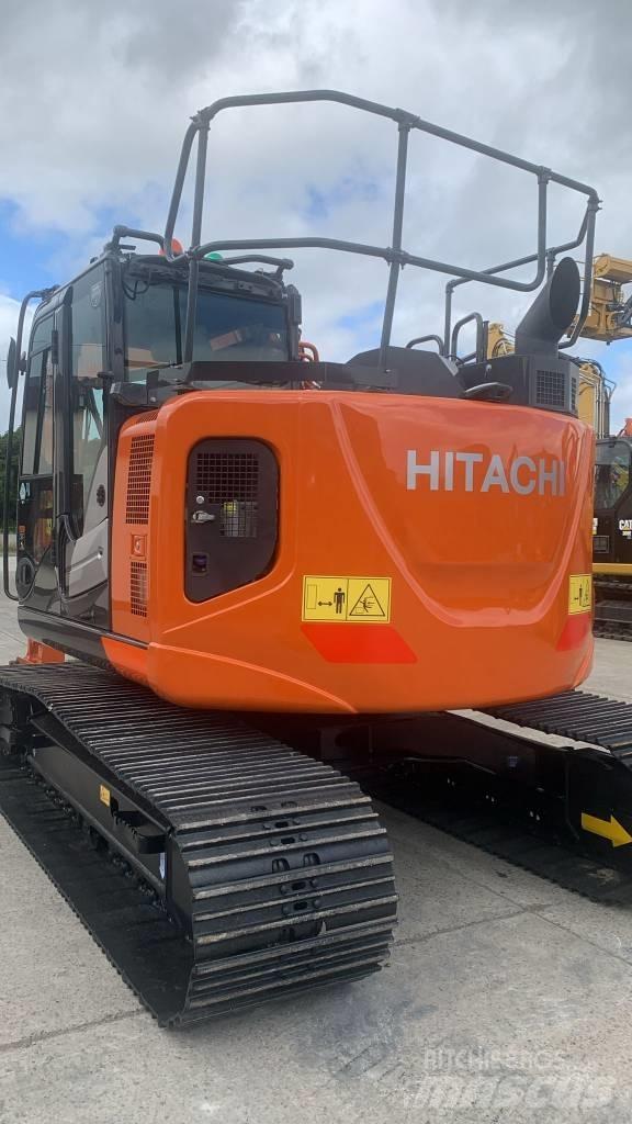 Hitachi ZX 135 US-6 履带挖掘机