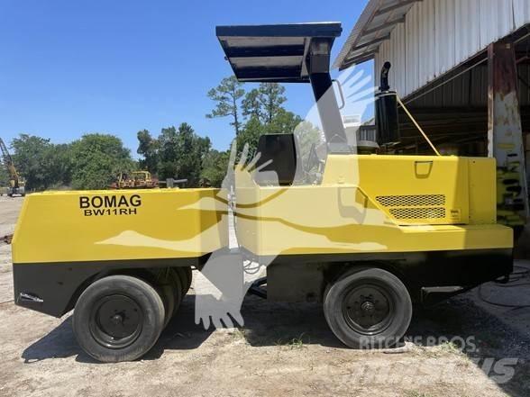Bomag BW11RH 胶轮压路机