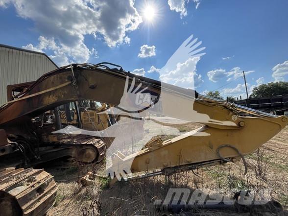 CAT 320 履带挖掘机