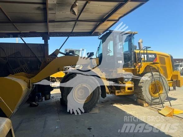 CAT 962L 轮式装载机