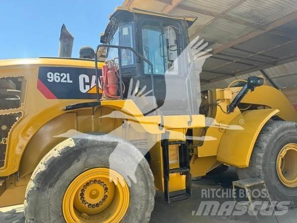 CAT 962L 轮式装载机