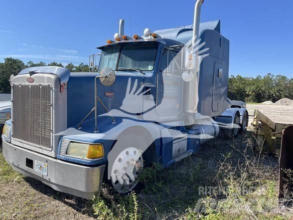 Peterbilt 377 牵引车