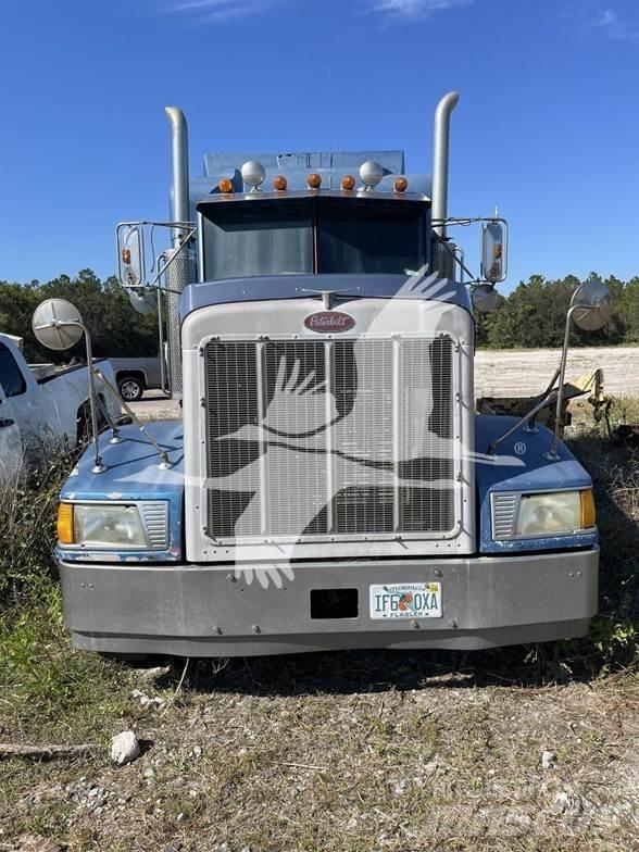 Peterbilt 377 牵引车