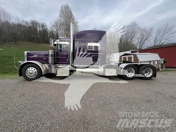 Peterbilt 379X 牵引车