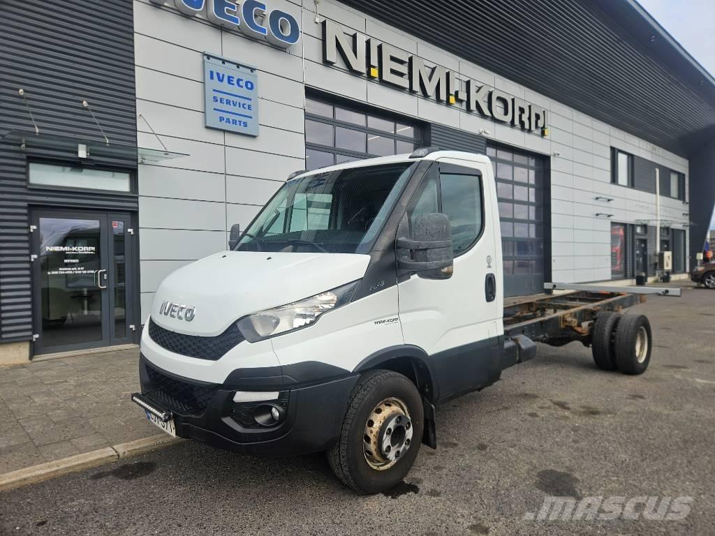 Iveco Daily 70C17 商务面包车