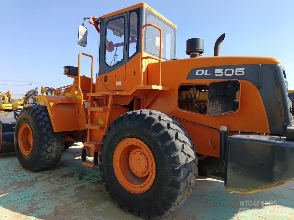 Doosan DL505 轮式装载机