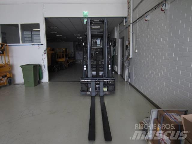 Linde E30H 电动叉车