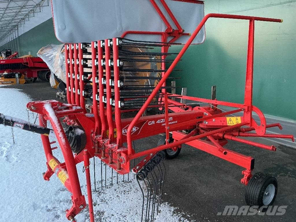 Kuhn 4121 GM 料堆整形机