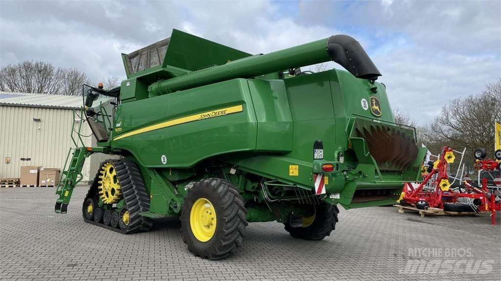 John Deere T660 联合收割机