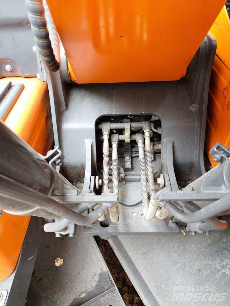 Doosan DX 150W-9C 轮式挖掘机
