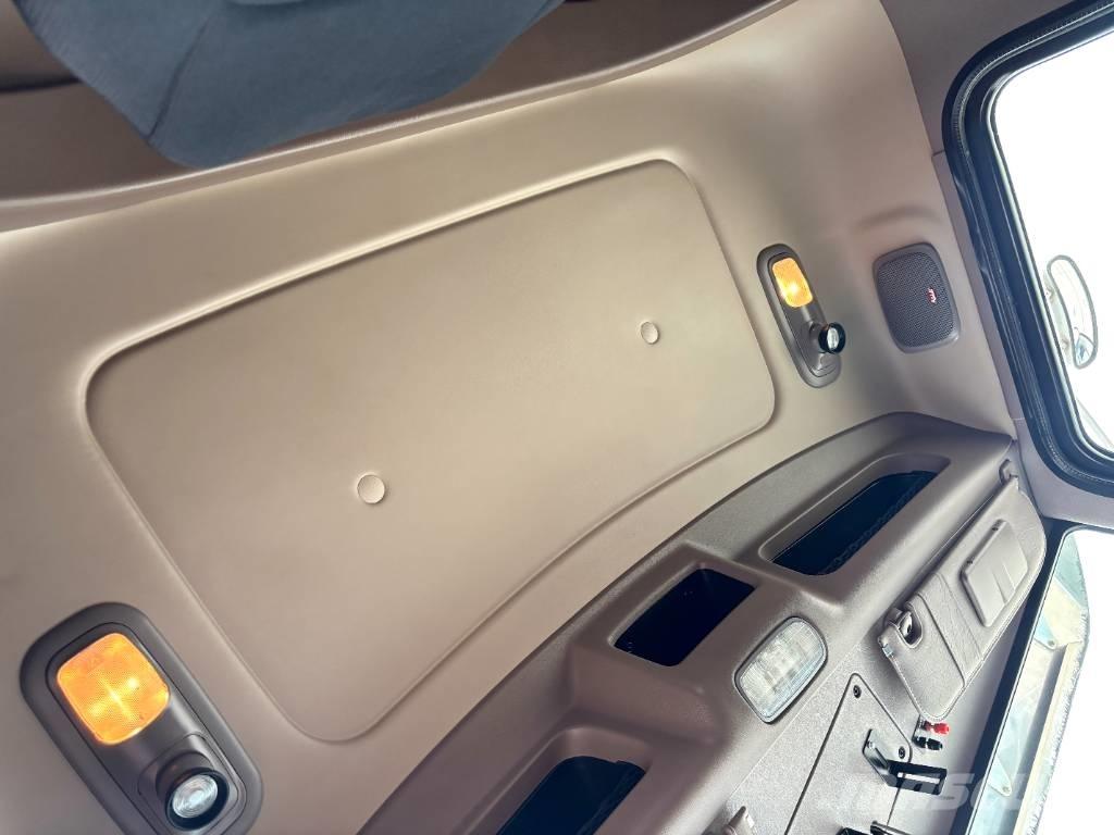 Peterbilt 389 救援车