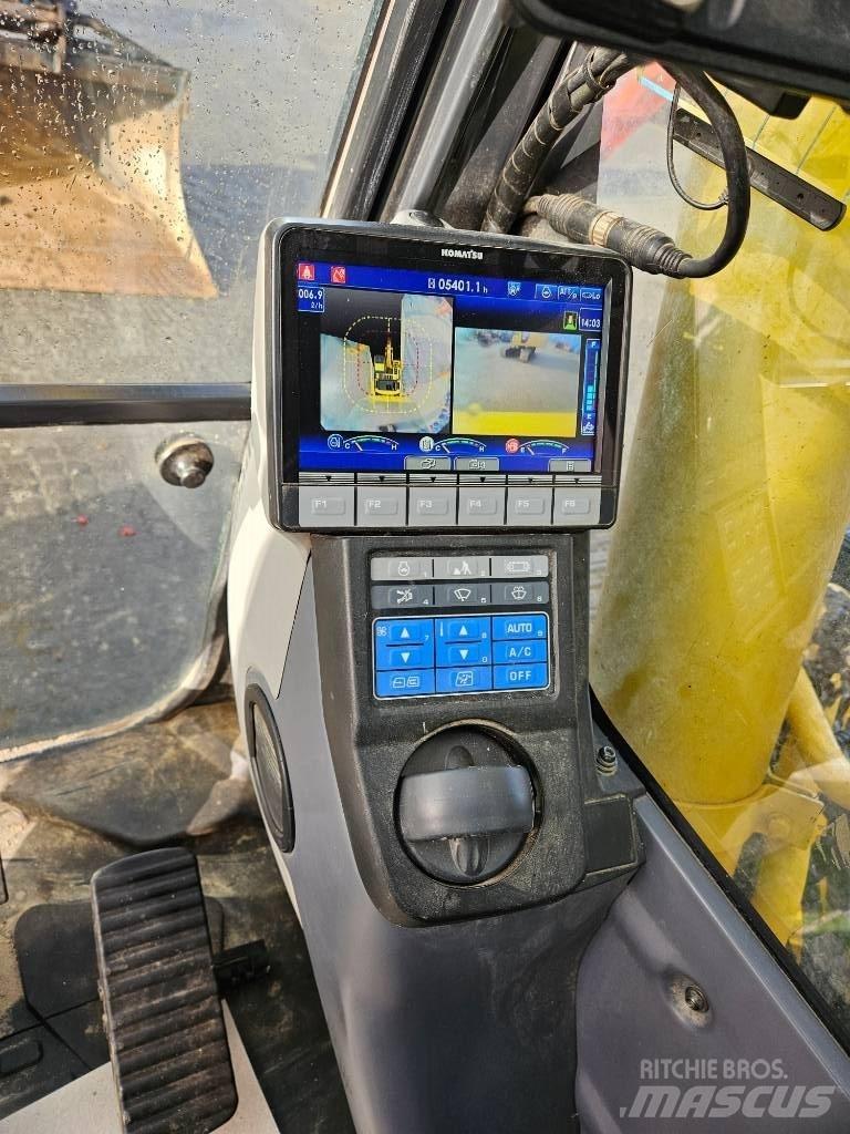 Komatsu PC210LC-11 履带挖掘机