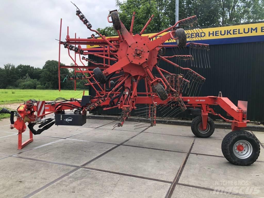 Kuhn GA 8521 料堆整形机