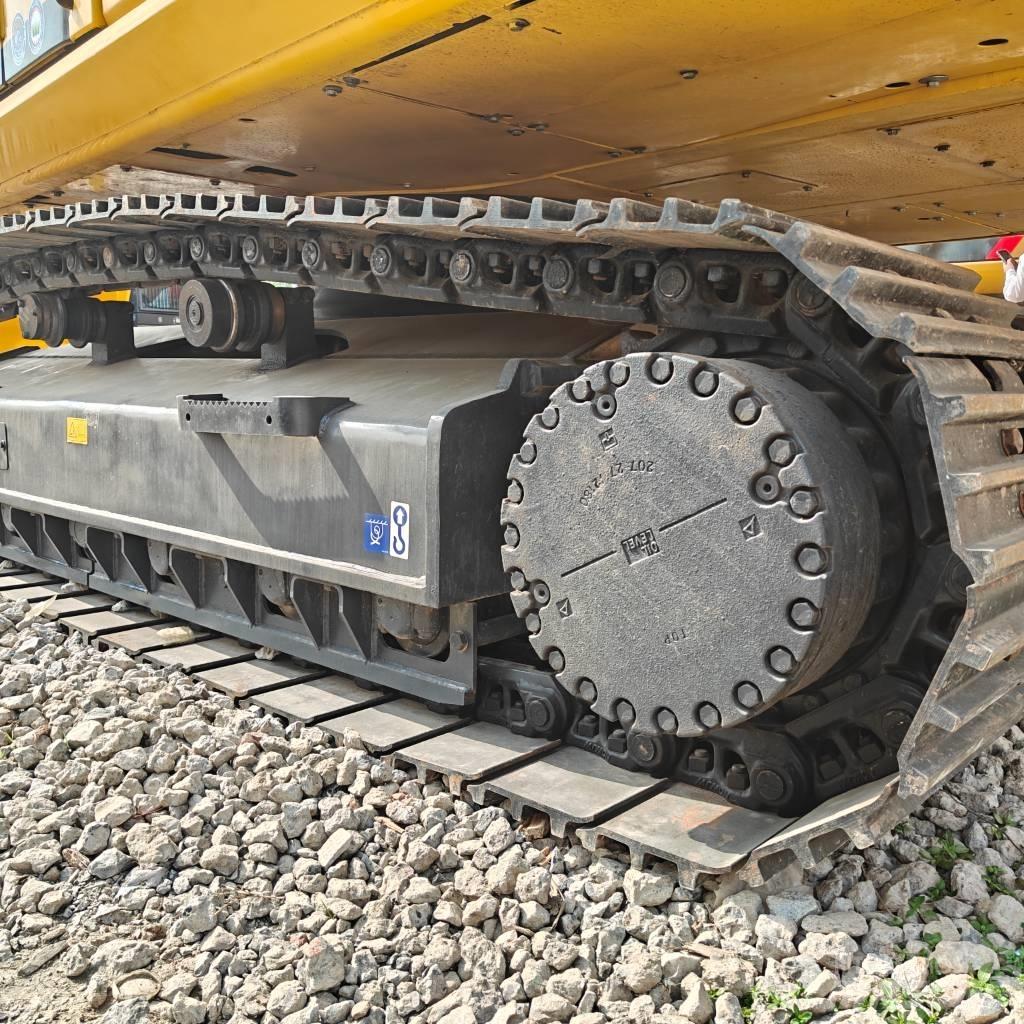 Komatsu 350LC-8 履带挖掘机