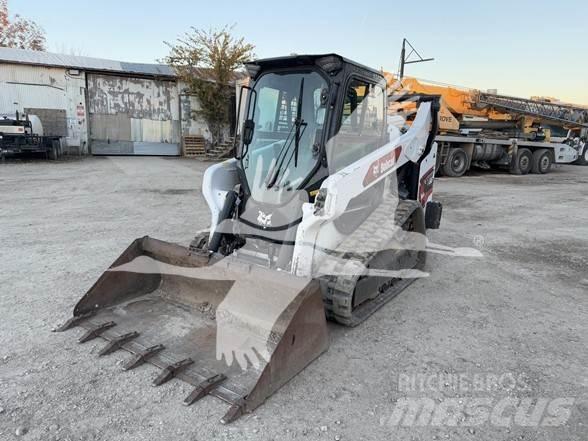 Bobcat T66 滑移装载机