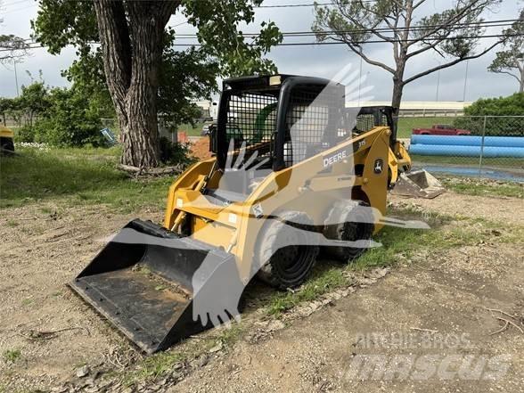 John Deere 315 滑移装载机