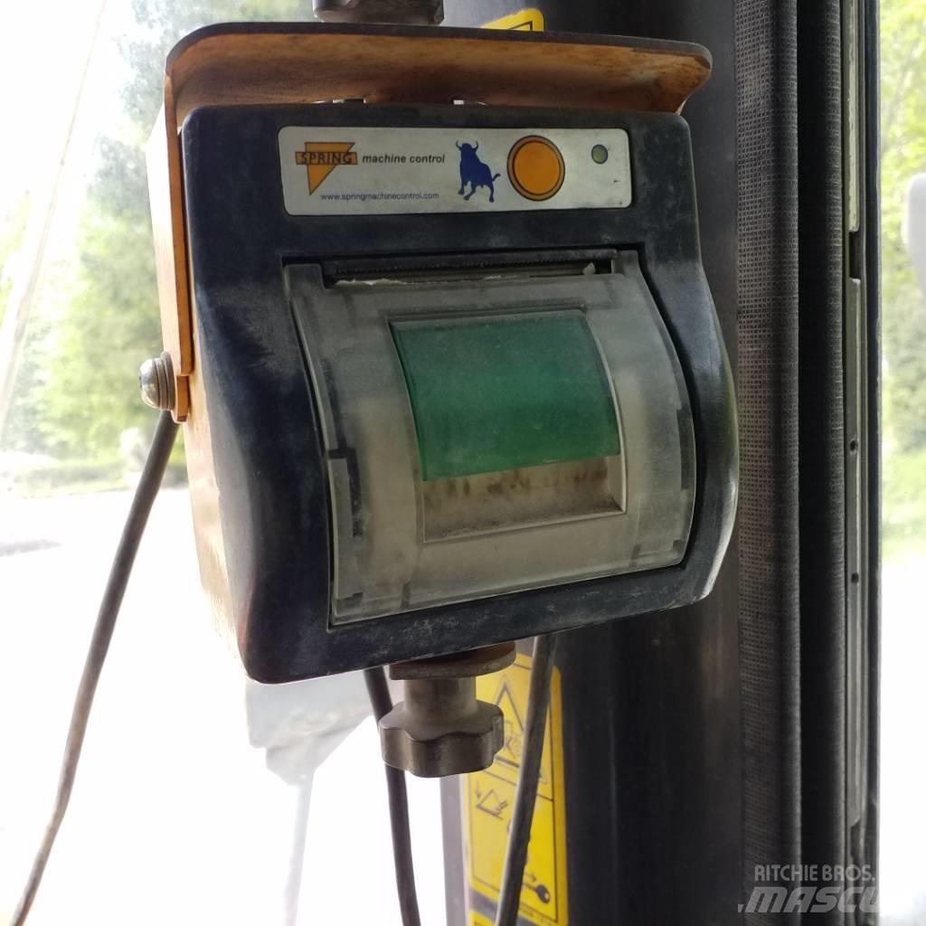 Hitachi ZW 220 轮式装载机