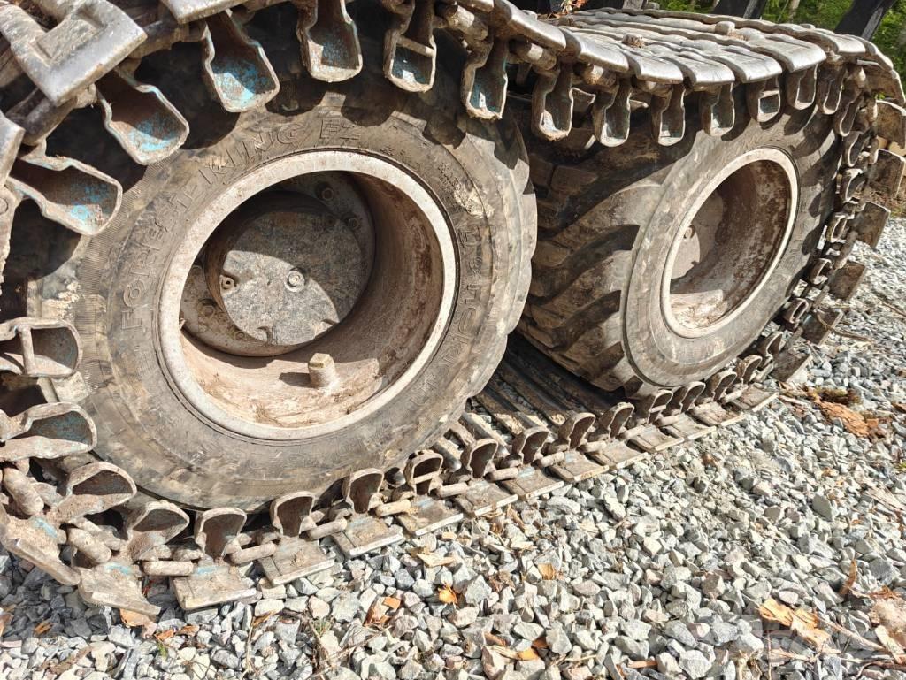 Komatsu 855 集运机