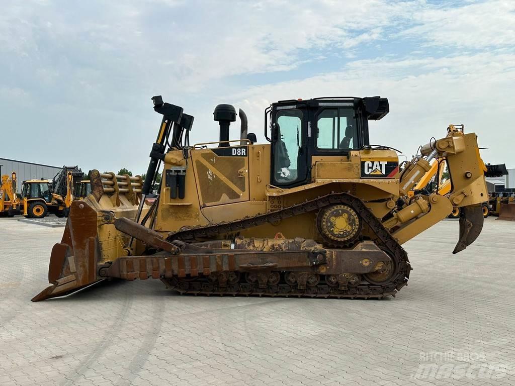 CAT D8R 履带式推土机