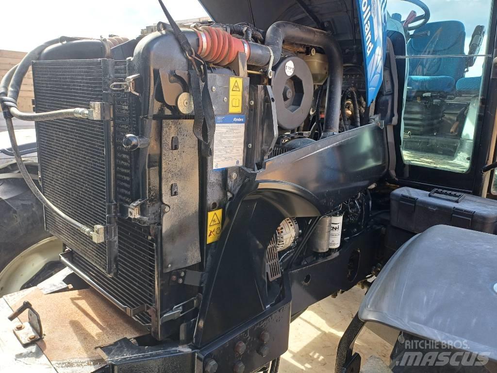 New Holland T7030AC 拖拉机/农用车