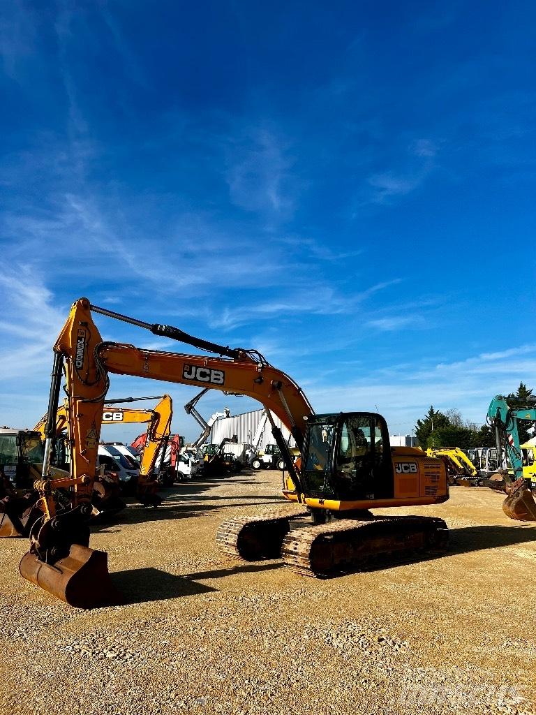 JCB JS 220 N LC 履带挖掘机