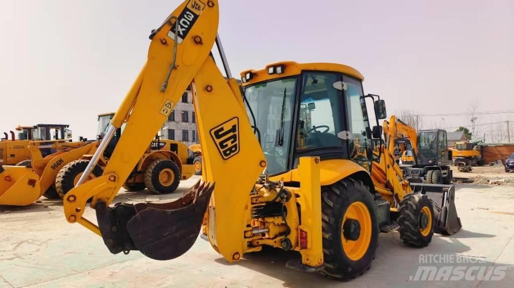JCB 3 CX 反铲装载机