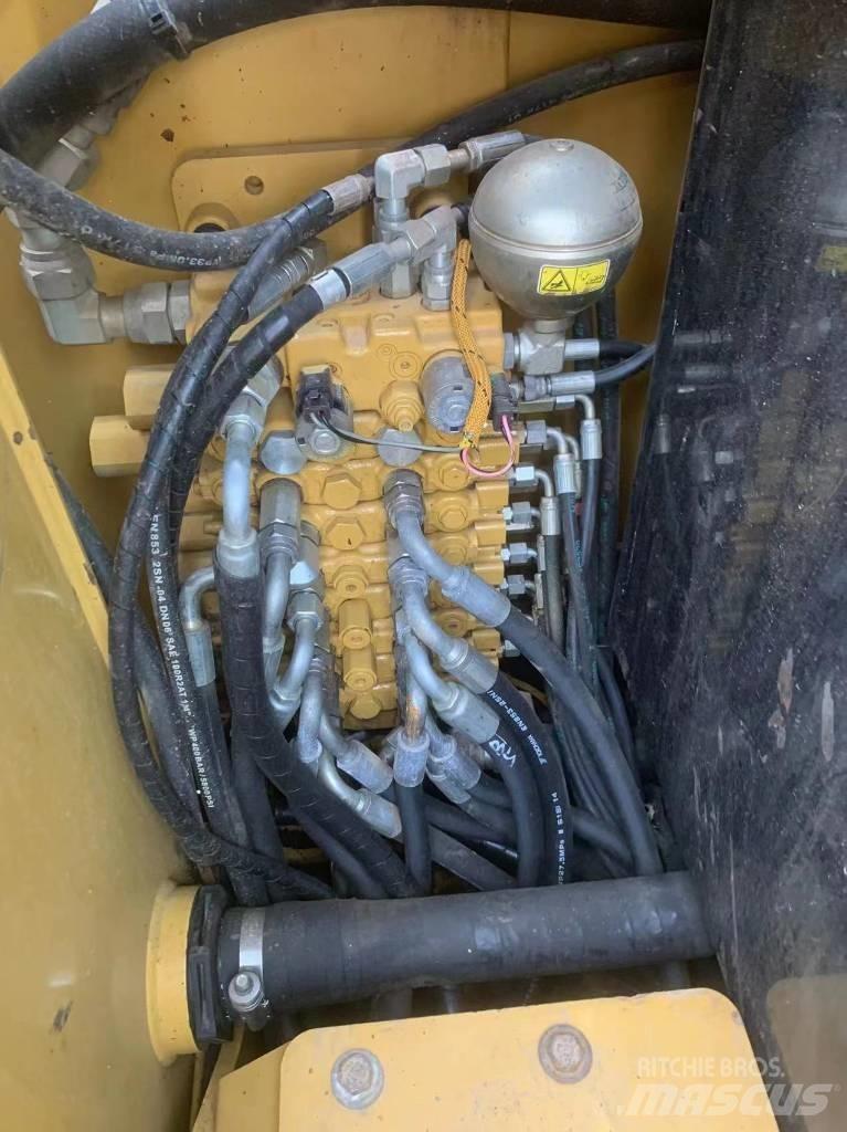 CAT 306E2 履带挖掘机