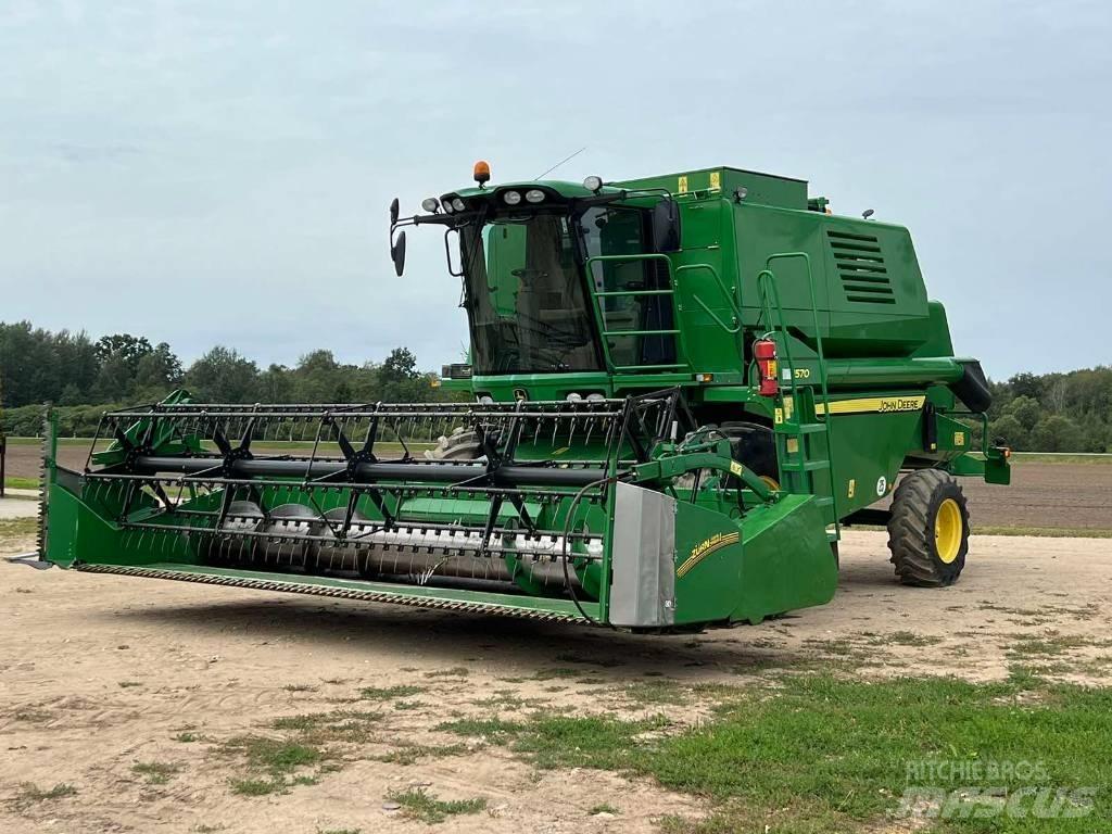 John Deere 1570 联合收割机