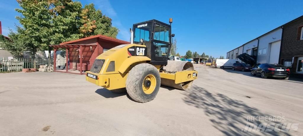 CAT CS 533 单轮压路机