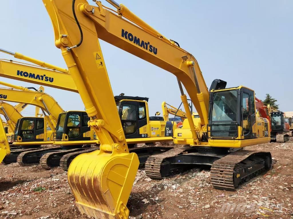 Komatsu 210 履带挖掘机