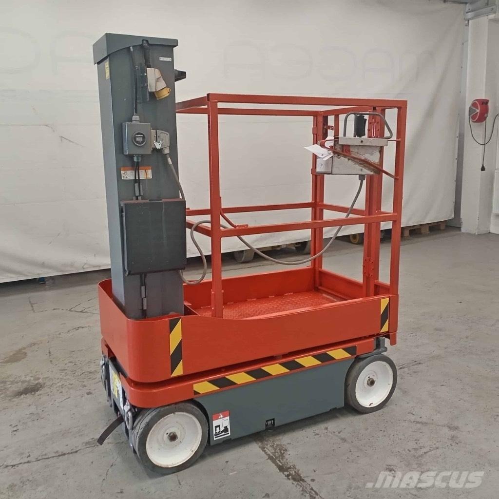 SkyJack SJ 12 客货电梯