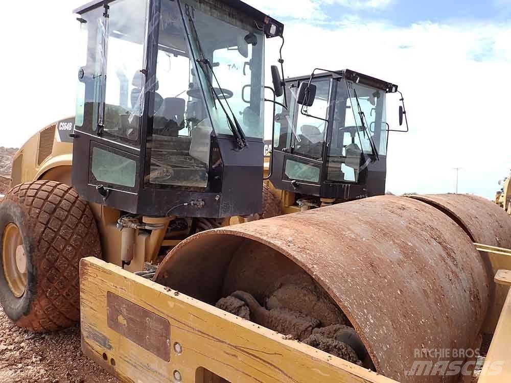 CAT CS64B 平板夯