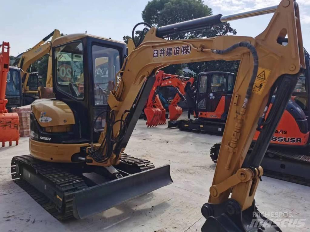 CAT 303c 小型挖掘机