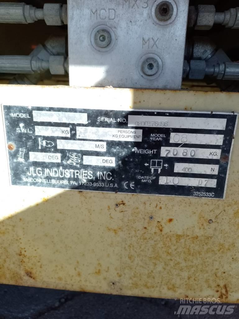 JLG 4394 RT 剪叉式升降机