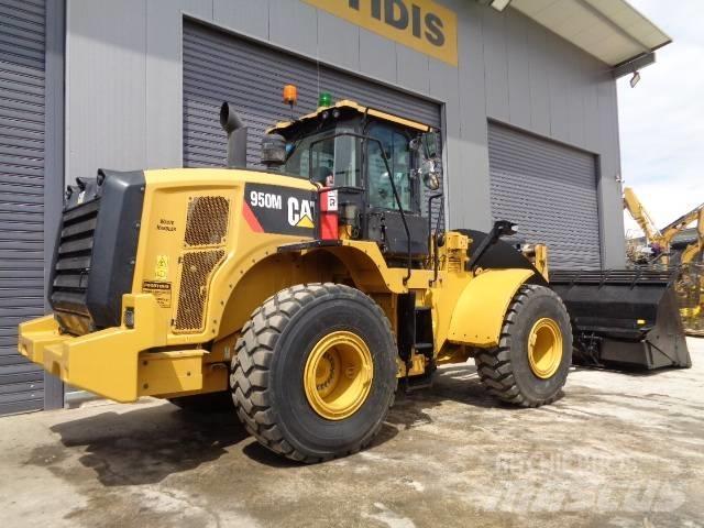 CAT 950M HL 轮式装载机